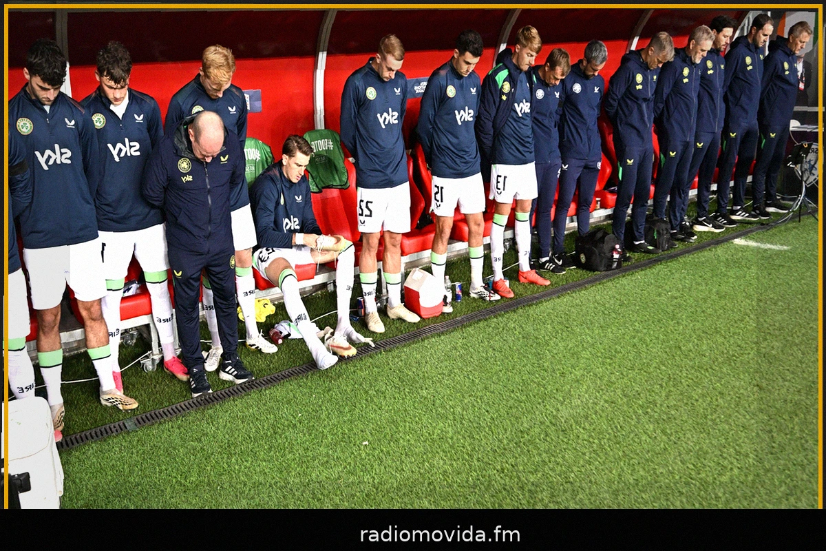 Irlanda batte Israele 3-0 tra polemiche: capo chino all'inno, niente strette di mano